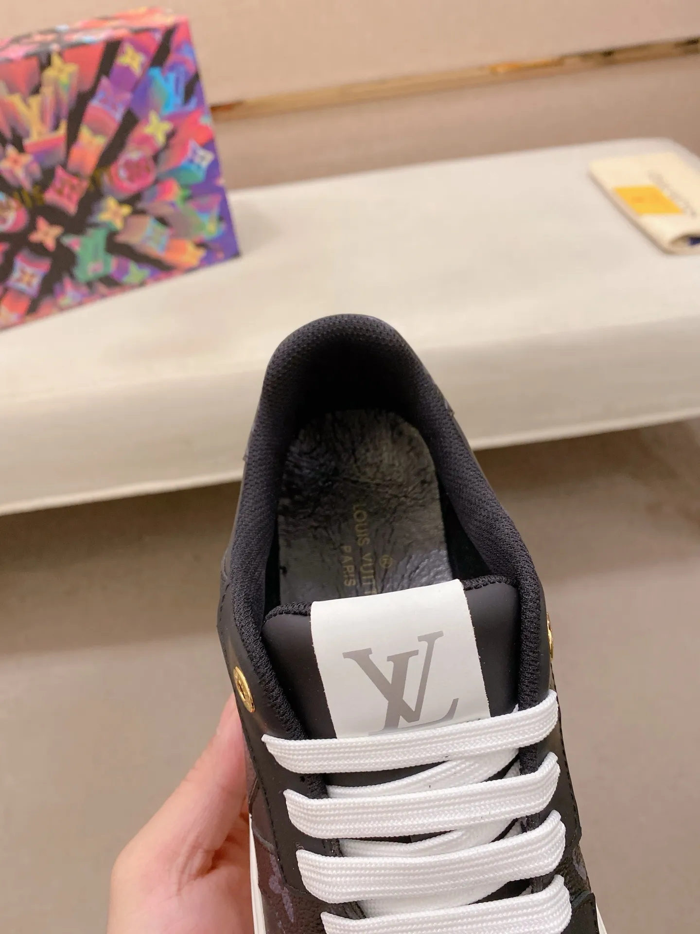 Men's shoes💰: 540💰(Niuli: full package) louis vuitton (Louis Vuitton/lv) top 🔍🔍 new models are on sale at the same time at the counter. The upper 🇮🇹 is imported from Italy, first-layer cowhide, and the lining is fully imported cowhide. 💪💪, completely 1⃣️ to 1 ⃣️Re-engraved🇮🇹💪💪, ⚠Sole: The original sole is specially provided by the original factory, the exclusive movable molded sole is super comfortable, ⚠The original factory follows the order, 🔍🔍high quality, you can enter and exit the counter at will, welcome to compare⚠. Code number:38-44